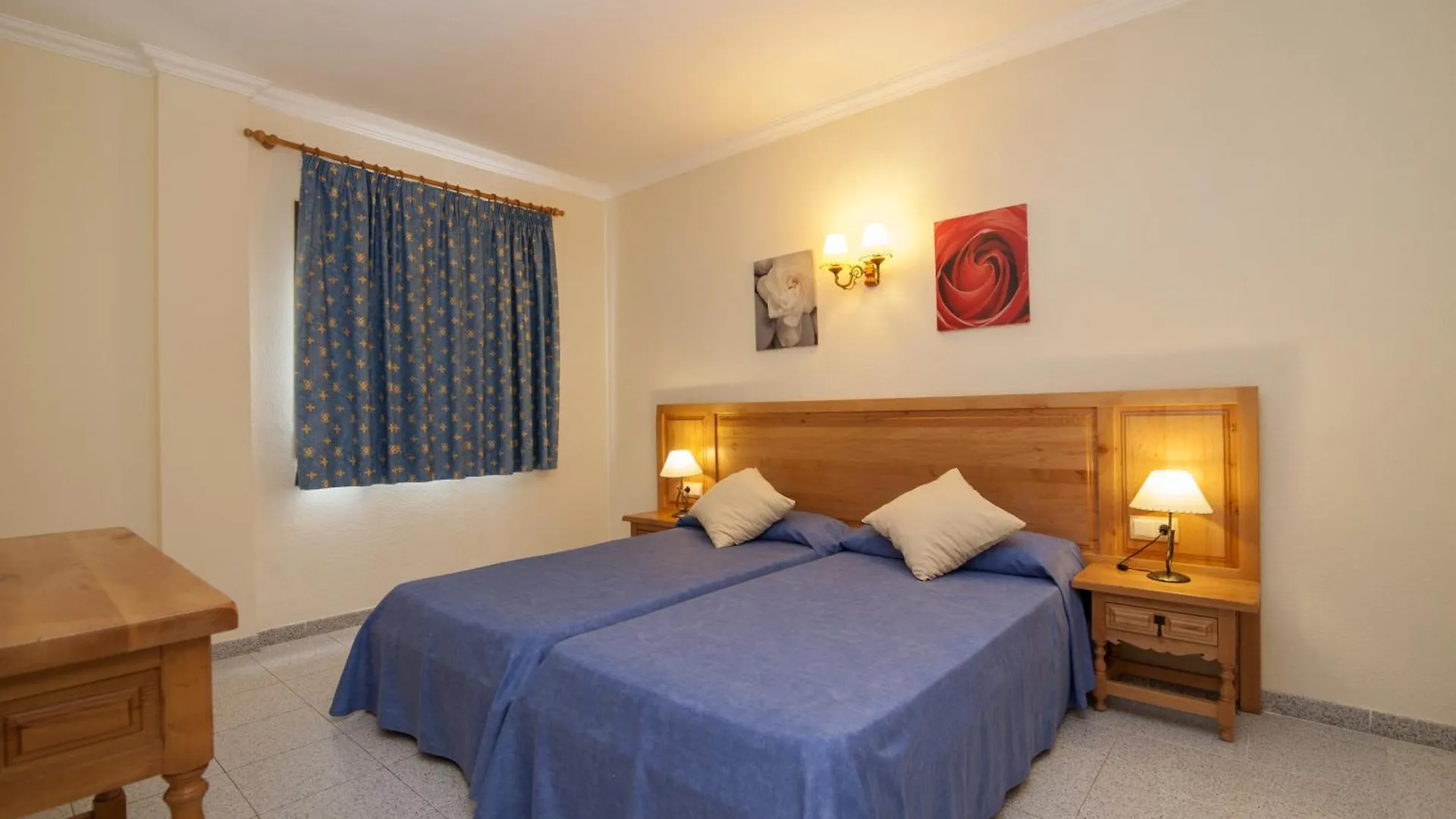 Casa Luis Apartments Santa Eularia des Riu Spagna